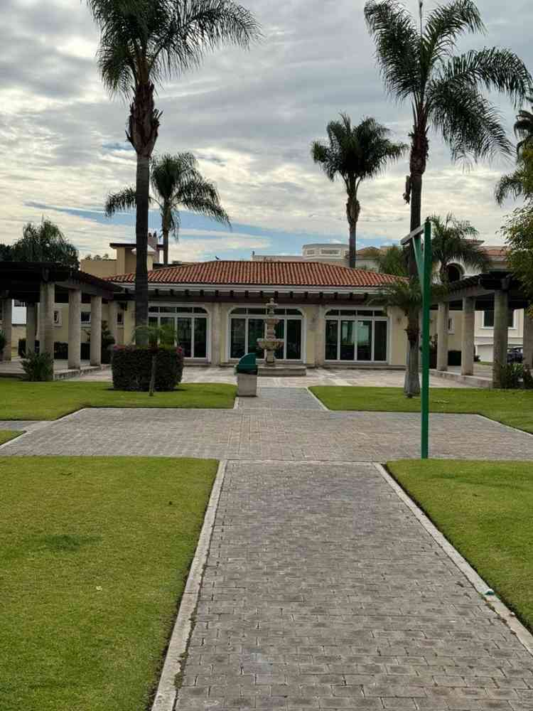 terreno en venta jardin del olmo fracc jardin real zapopan jalisco pnlzD9S