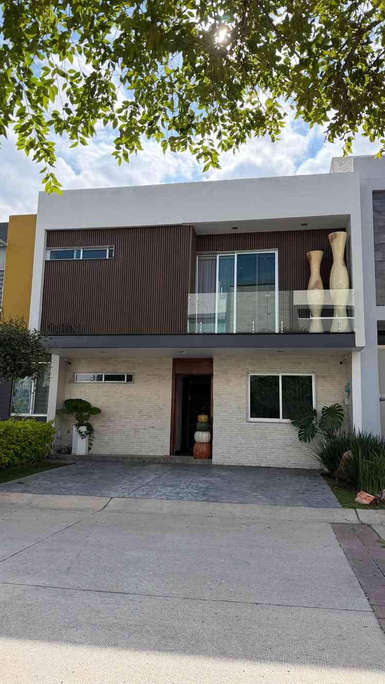 casa en venta calle boulevard valle del silicio la tijera tlajomulco de zuniga jalisco pmKNcVg